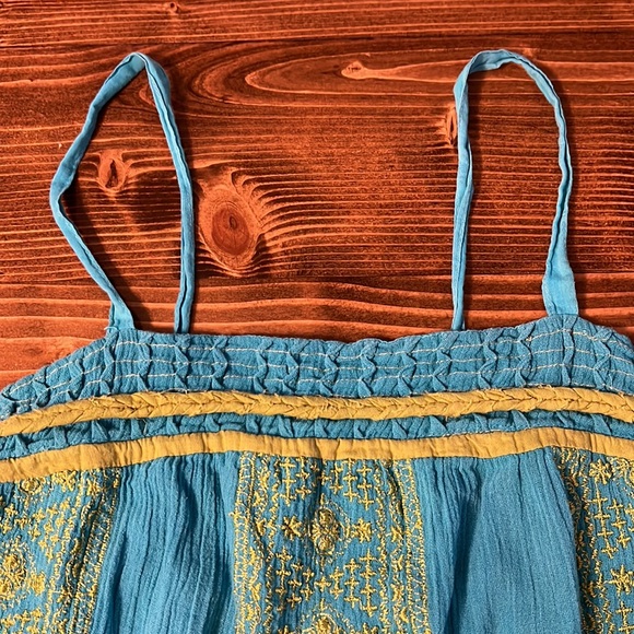 Billabong Embroidered Tank Top - Picture 2 of 6